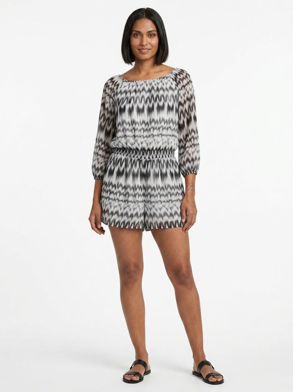New York & Company Black Scoop Neck Romper Chevron Women Size L